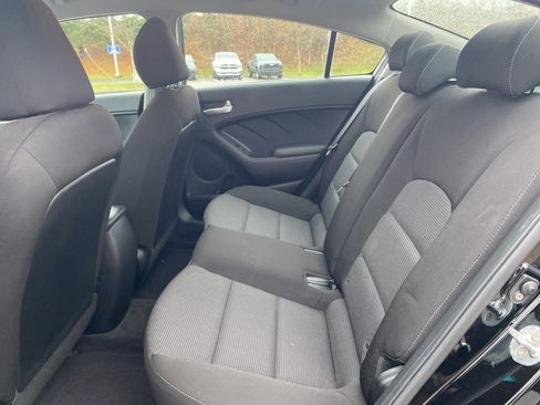 Used 2017 Kia Forte LX image 15