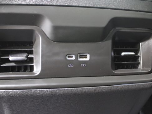 Used 2022 Chevrolet Silverado 1500 RST image 28