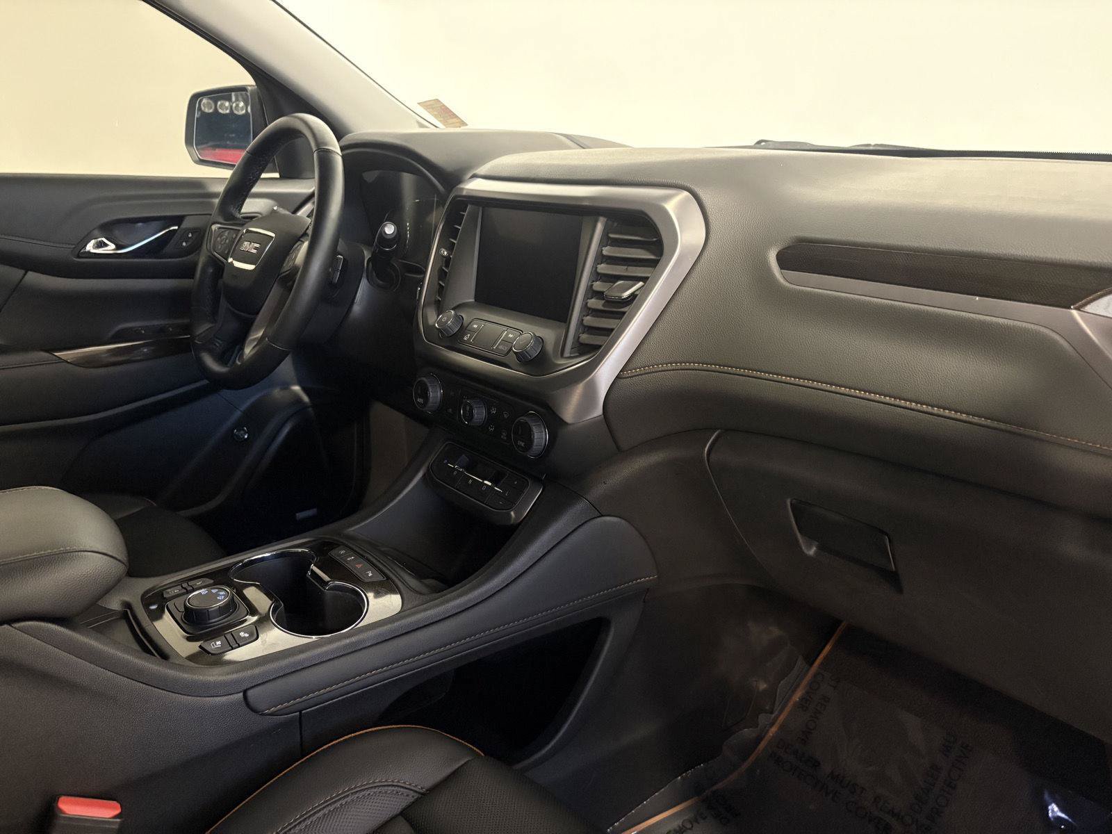 Used 2023 GMC Acadia AT4 w/ Technology Package AWD/4WD image 60
