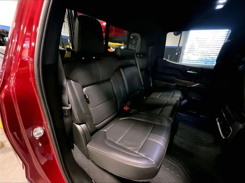 Used 2022 Chevrolet Silverado 1500 High Country w/ Technology Package AWD/4WD image 16