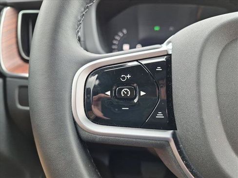 Used 2025 Volvo XC60 B5 Ultra w/ Protection Package Premier AWD/4WD image 15