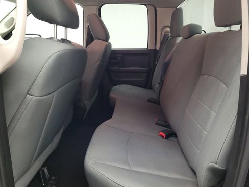 Used 2015 RAM 1500 Express RWD image 18