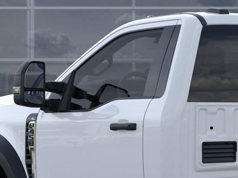 New 2026 Ford F450 XL w/ XL Chrome Package RWD image 20