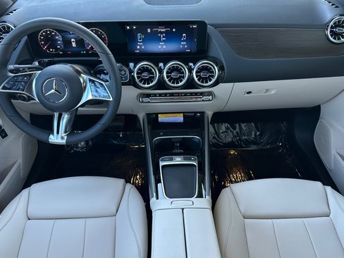 New 2026 Mercedes-Benz GLA 250 4MATIC image 13