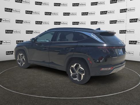 Used 2022 Hyundai Tucson Limited w/ Cargo Package AWD/4WD image 4