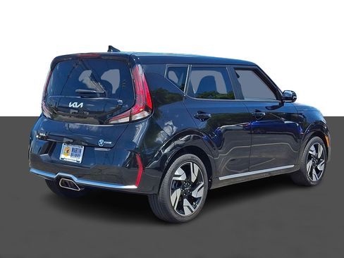 Certified 2025 Kia Soul GT-Line FWD image 6