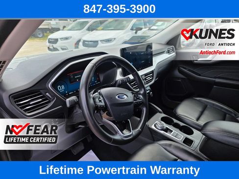Certified 2024 Ford Escape Platinum AWD/4WD image 18