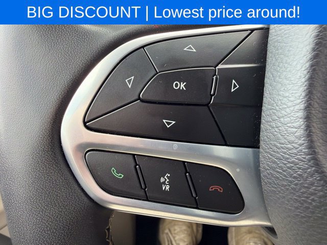Used 2023 Chrysler Pacifica Touring-L FWD image 52