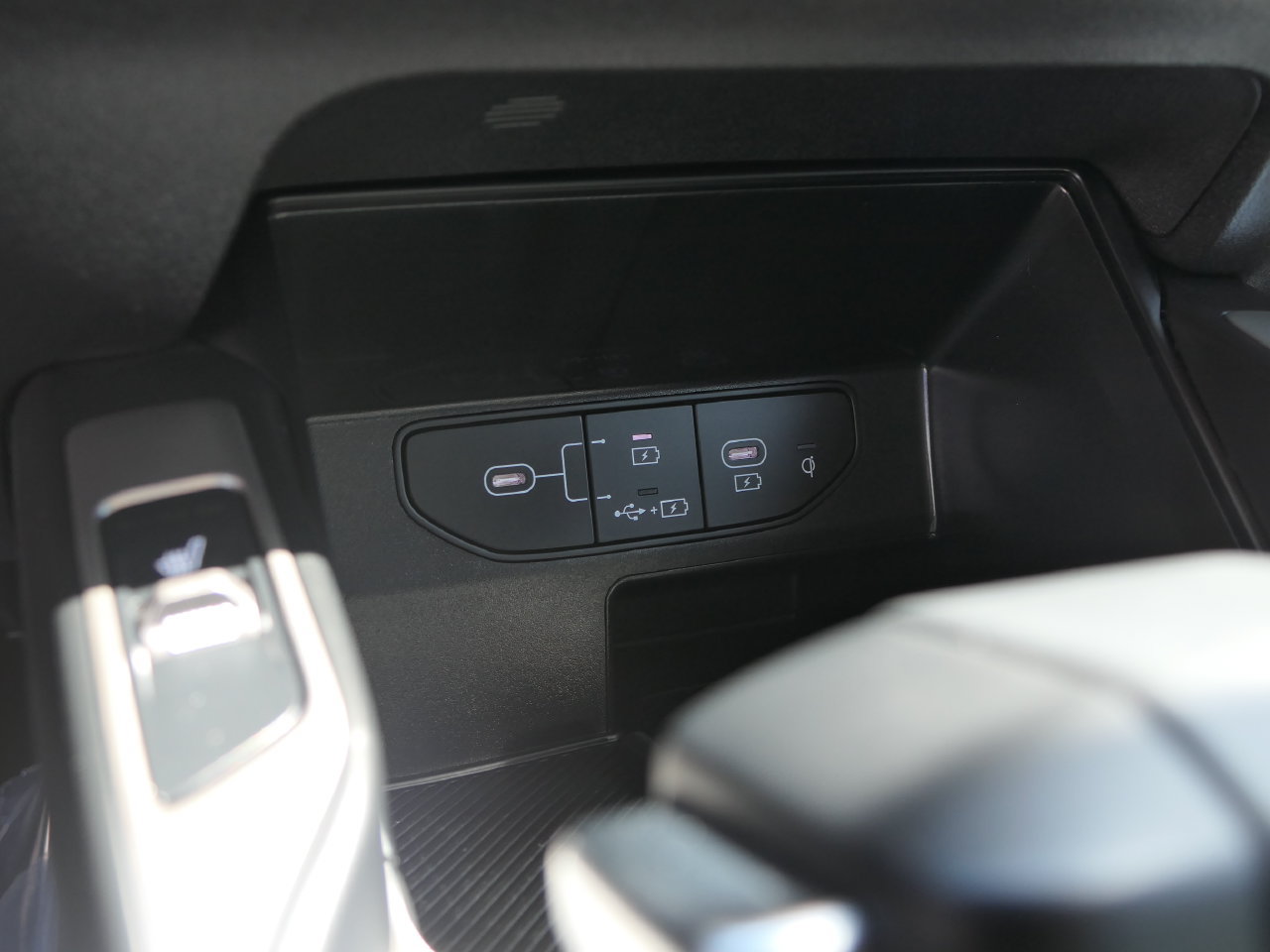 Certified 2026 Kia Sorento S FWD image 20