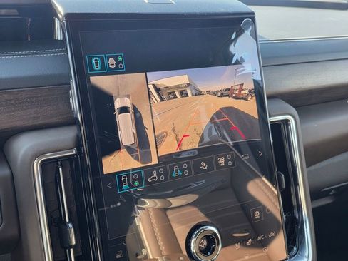 New 2026 GMC Yukon XL Denali Ultimate AWD/4WD image 18