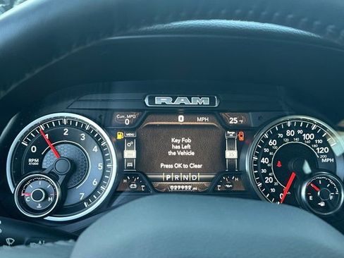Used 2022 RAM 1500 Laramie image 34
