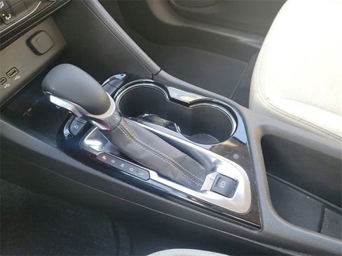 Used 2025 Buick Encore GX Preferred image 12