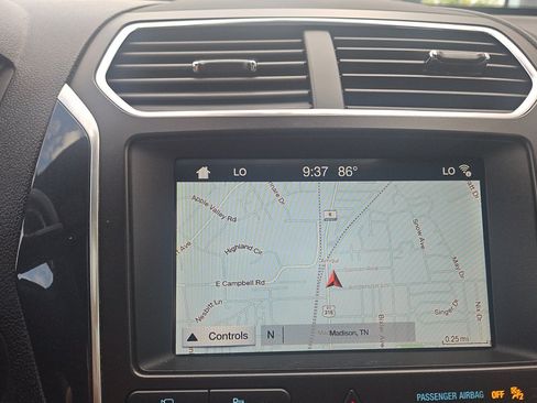 Used 2019 Ford Explorer Limited w/ Class III Trailer Tow Package FWD image 20