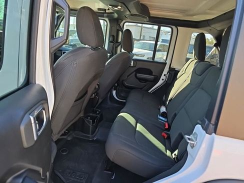 Used 2023 Jeep Wrangler Sport S image 4