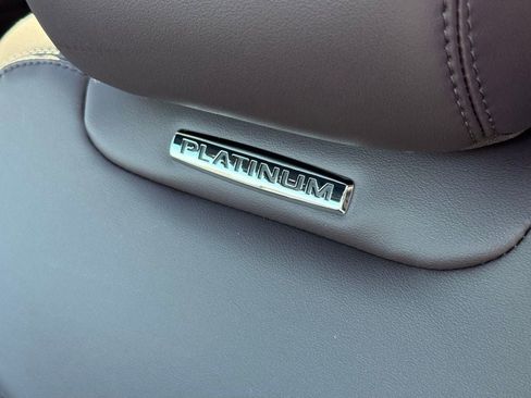 New 2026 Ford Explorer Platinum image 19
