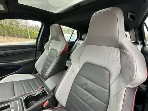 Used 2022 Volkswagen GTI Autobahn image 17