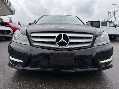 Used 2013 Mercedes-Benz C 250 Sedan image 15