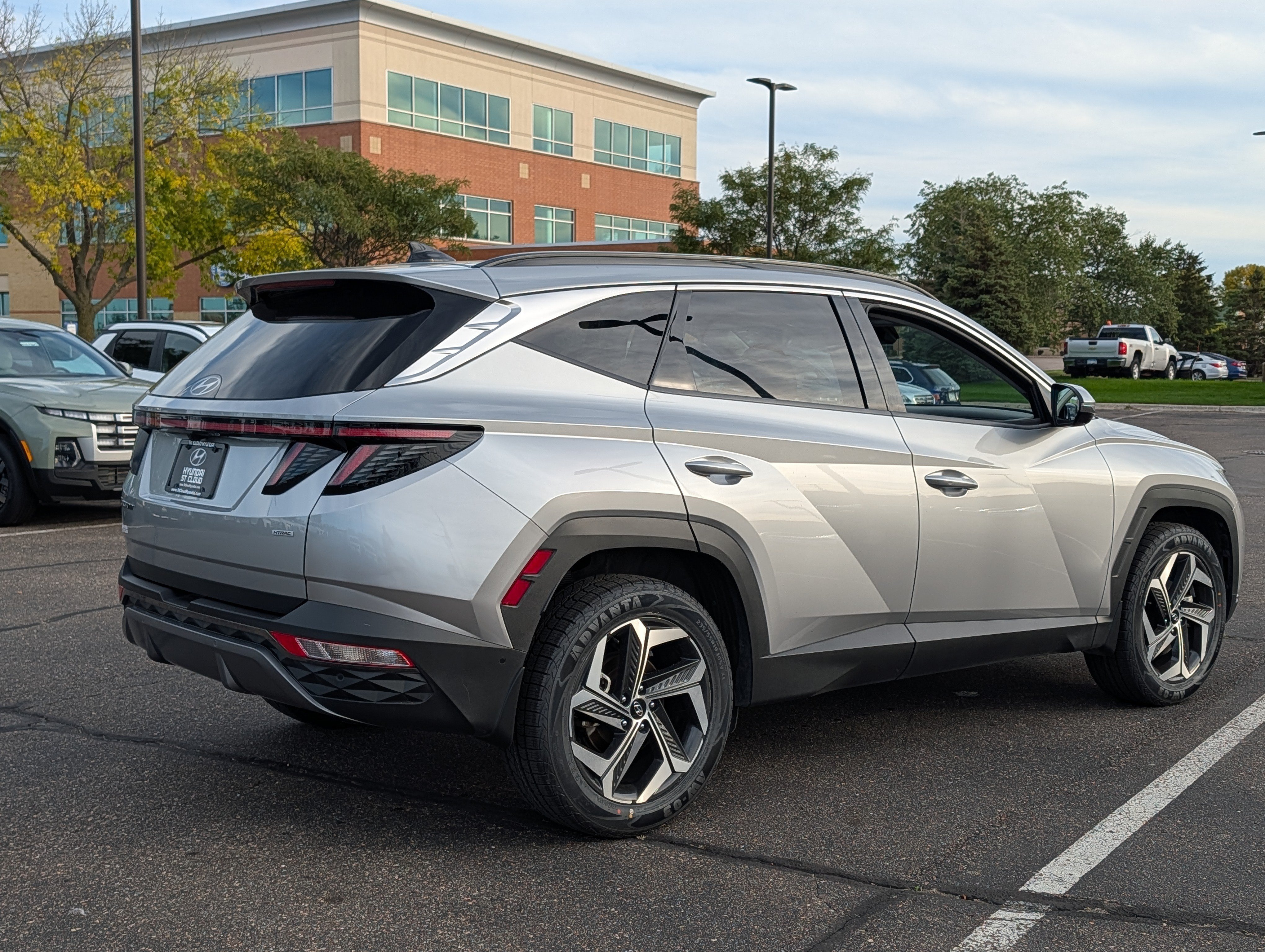 Used 2022 Hyundai Tucson Limited AWD/4WD image 5