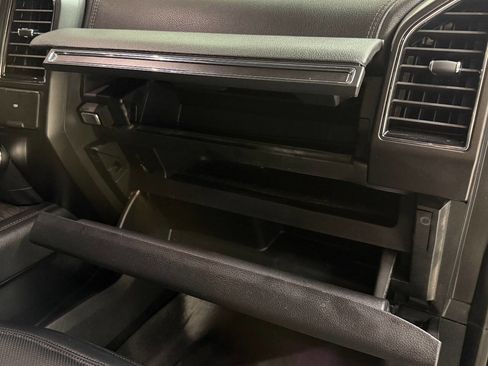 Used 2018 Ford Expedition Limited image 41