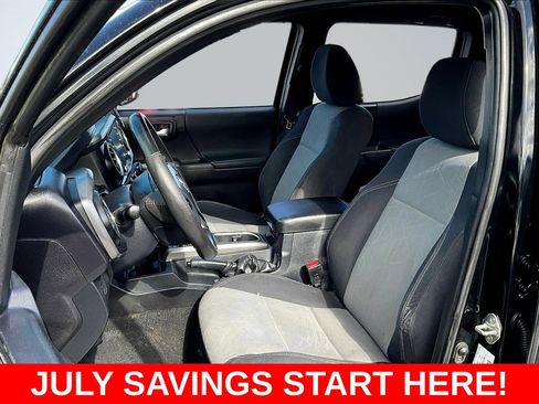 Used 2020 Toyota Tacoma TRD Off-Road w/ Technology Package AWD/4WD image 23