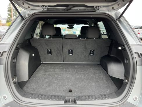 Used 2025 Chevrolet Equinox LT image 32