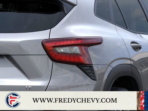 New 2026 Chevrolet Trax LT w/ Sunroof Package image 13