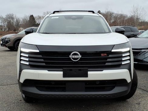 New 2026 Nissan Kicks SR w/ Cold Weather Package image 2