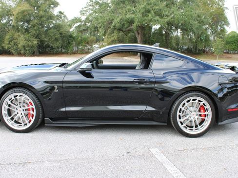 Used 2020 Ford Mustang Shelby GT500 w/ Technology Package image 35