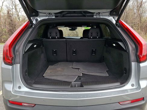 Certified 2023 Cadillac XT4 Luxury w/ Cold Weather Package AWD/4WD image 26