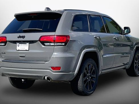 Used 2019 Jeep Grand Cherokee Altitude AWD/4WD image 8