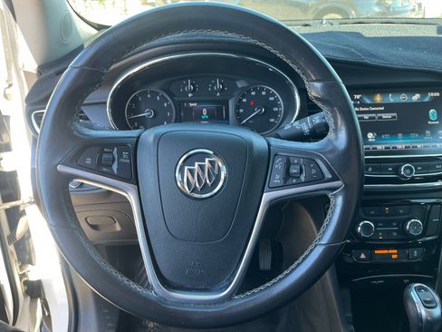 Used 2020 Buick Encore Preferred image 9