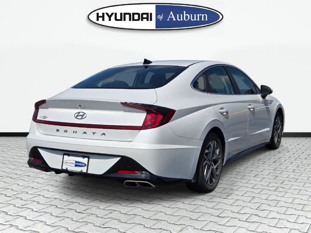 Certified 2023 Hyundai Sonata SEL w/ Preferred Accessory Package FWD image 6