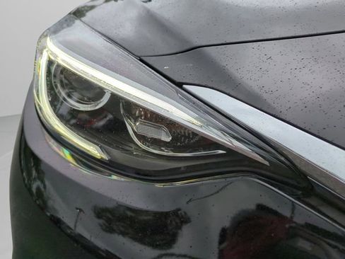 Used 2019 INFINITI QX30 AWD w/ Navigation Package image 9