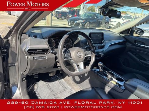 Used 2023 Nissan Altima 2.5 SR image 27
