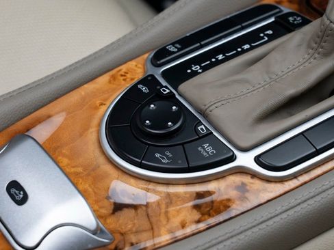 Used 2009 Mercedes-Benz SL 550 image 41