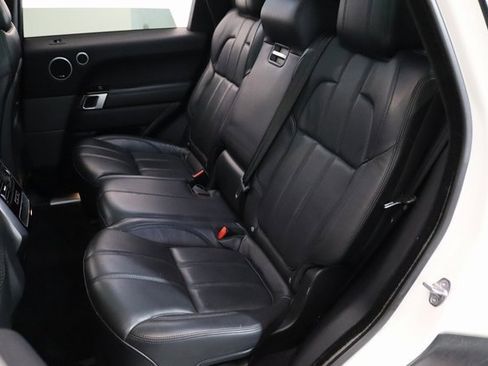 Used 2016 Land Rover Range Rover Sport HSE image 15
