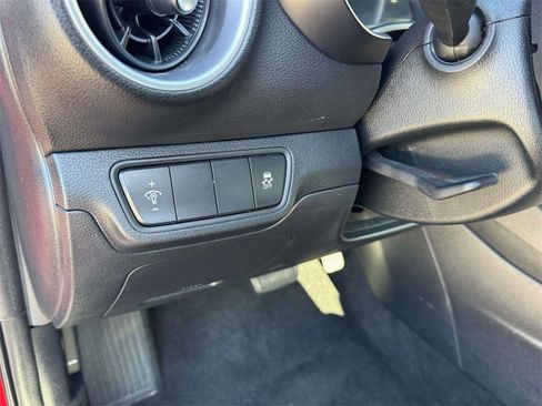 Used 2024 Kia Forte LXS image 9