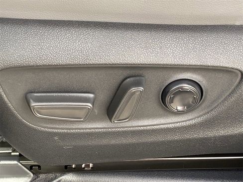 Certified 2024 Toyota Sienna Limited image 22