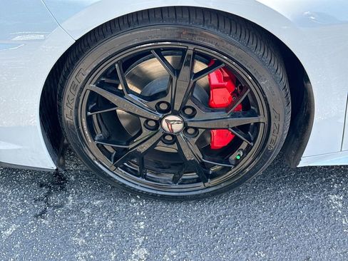 Used 2022 Chevrolet Corvette Stingray Preferred Cpe w/ Z51 Performance Package RWD image 12
