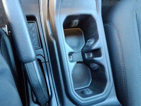 Used 2021 Jeep Wrangler Unlimited Sport image 23