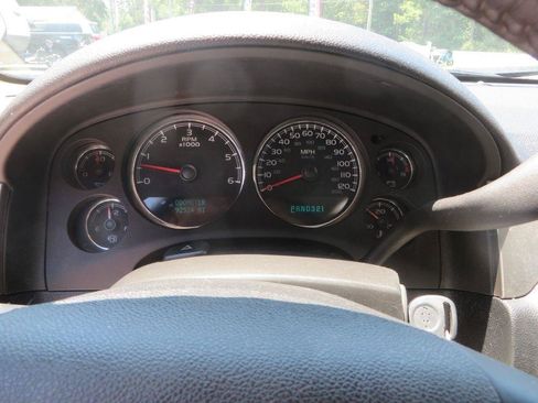 Used 2007 Chevrolet Tahoe LS RWD image 15