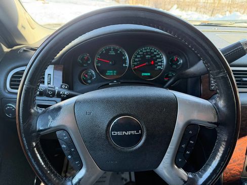 Used 2008 GMC Yukon Denali image 15