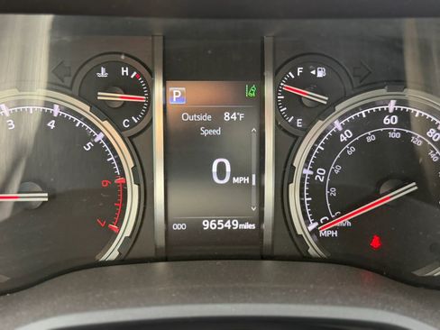 Used 2021 Toyota 4Runner Venture w/ Moonroof Package AWD/4WD image 27