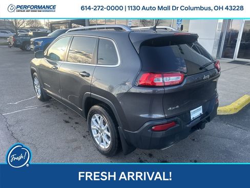 Used 2016 Jeep Cherokee Latitude w/ Cold Weather Group image 6