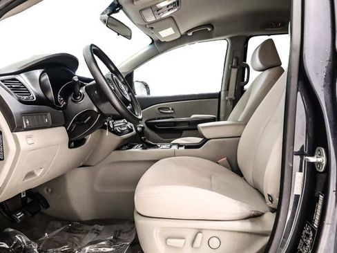 Used 2016 Kia Sedona LX w/ Option Group 020 image 13