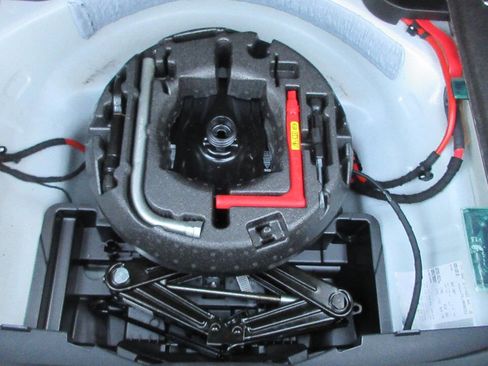 Used 2017 Audi A4 2.0T Premium Plus image 28