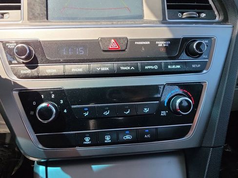 Used 2017 Hyundai Sonata SE FWD image 19
