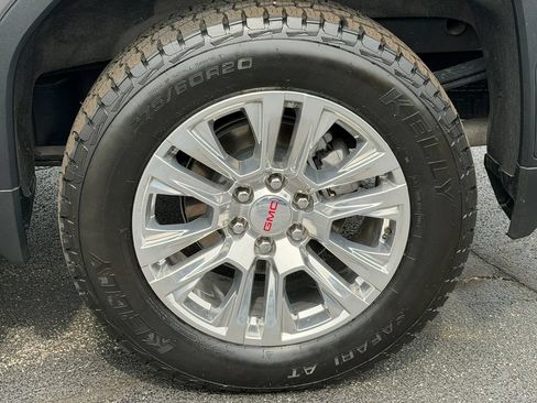 Certified 2024 GMC Sierra 1500 Denali w/ Technology Package AWD/4WD image 17