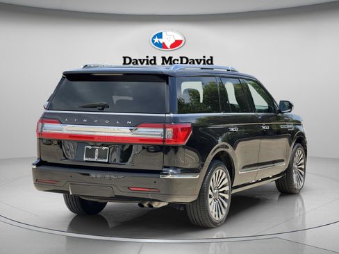 Used 2019 Lincoln Navigator Reserve AWD/4WD image 7