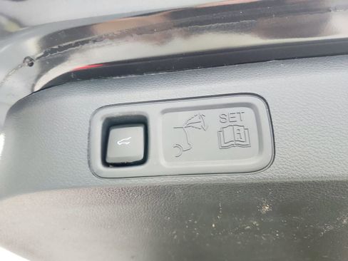 Used 2024 Ford Expedition Limited image 50